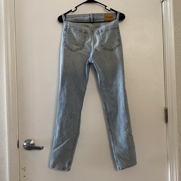 Hollister Jeans ultra high rise mom jean - Picture 11 of 14